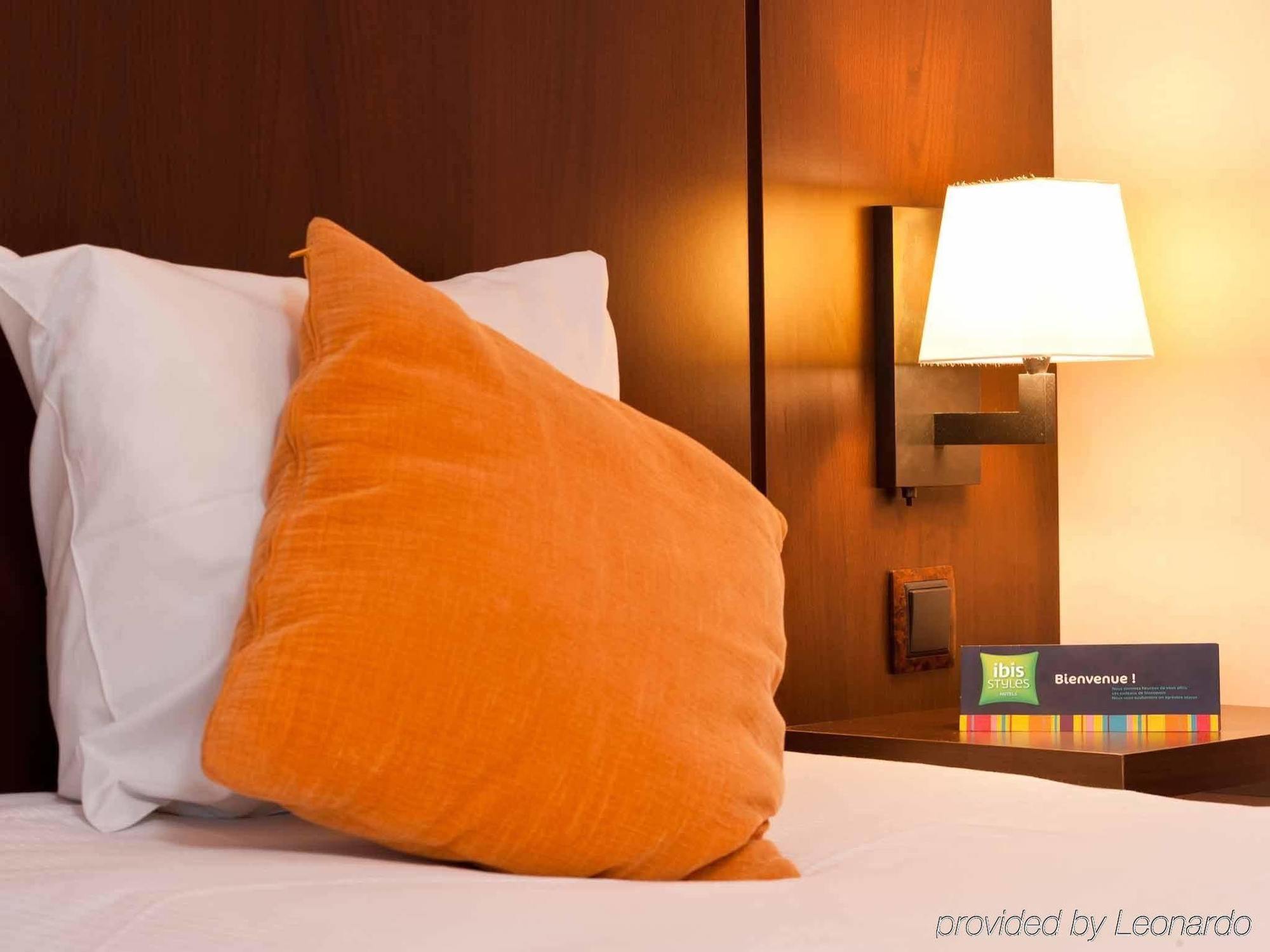 Ibis Styles Luxembourg Centre Gare Hotel Bagian luar foto